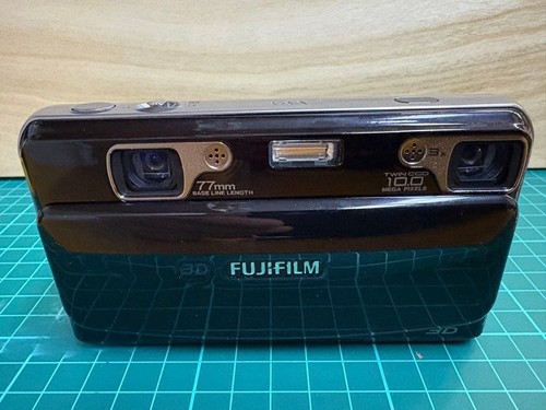 Fujifilm finepix real w1 - fujifilm,